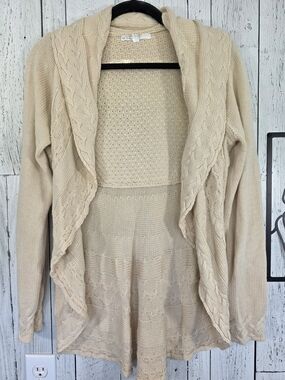 Cleo Beige Cable Knit Open Front Cardigan Size Medium Fall Fashion Sweater